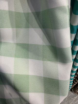 Mbules tavoline shapel me kutia Hagel